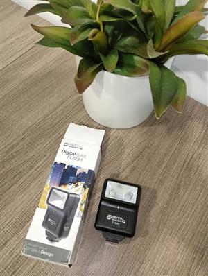 Digital Slave Flash (ultra-light weight) Compact Design