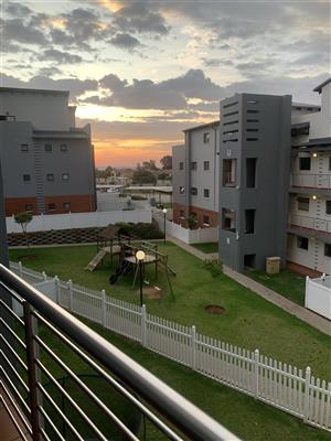 A Beautiful room to rent in a fully furnished apartment in Midrand 