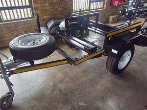 Single axle trailer for bowser