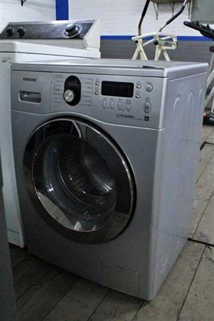 SAMSUNG FRONT LOADER WASHING MACHINE W/PIPES S067106A