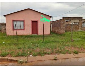 A REASONABLE 2 BEDROOMS HOUSE IN ORANGE FARM FOR SALE