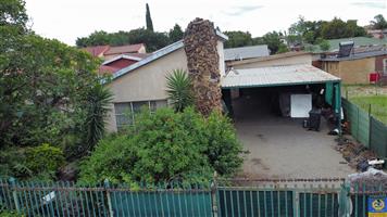 Spacious 5 Bedroom Fixer-Upper with Huge Potential in Danville!!!