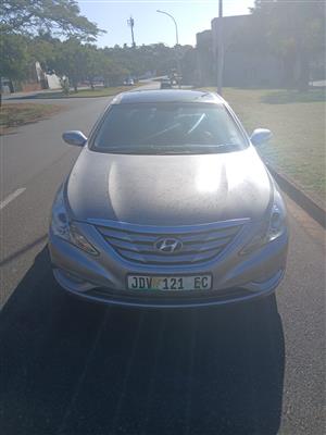Hyundai Sonata 2010 model 2.4 automatic executive
