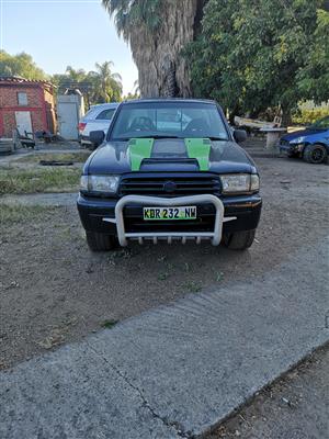 Mazda drifter 2001 bakkie with 20 inch mags and bucket seats, no eng& gearbox