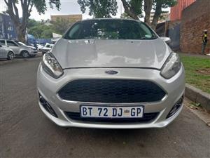 2012 Ford Fiesta 1.6  Manual  Petrol Silver Color, 120000kms 