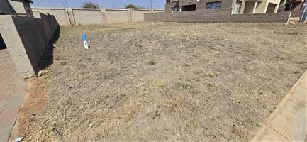Vacant Land for Sale in Woodhill Estate
