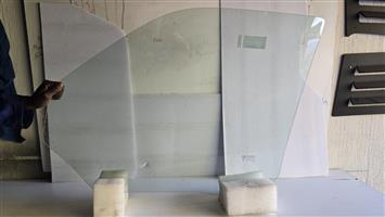 VW T5/T6 side window glass