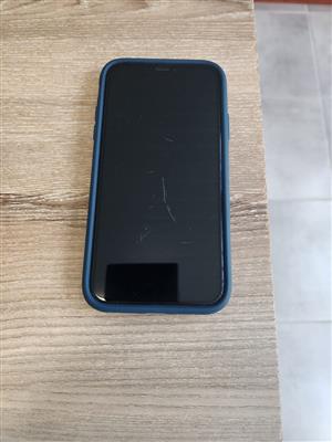 iPhone 11, 64 Gig, Battery health 74%