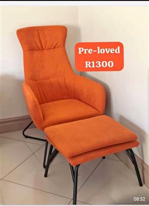 Pre-loved/second hand sofas for sale in Raslouw, Centurion