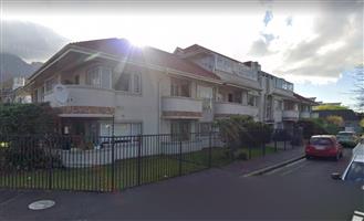 Apartment For Sale in Rondebosch