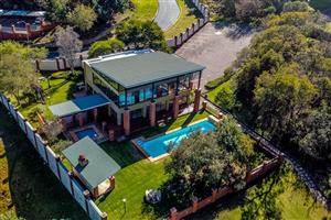 Apartment For Sale in Glenvista