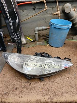 Peugeot 207 Right Headlight 2007-2012