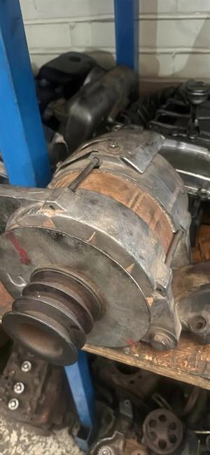 Hino J08C Alternator.