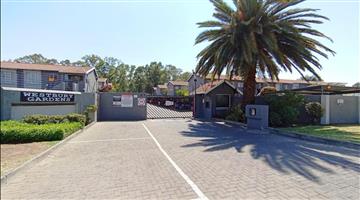 Two bedroom Townhouse with private garden