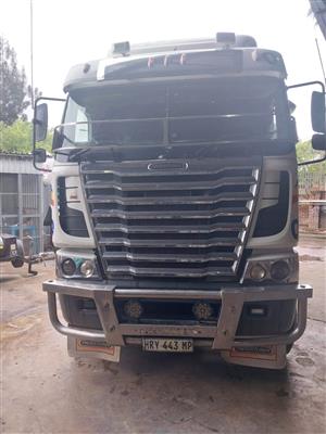  2015 Freightliner Truck Tractor