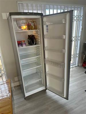 Defy fridge model 350 silver