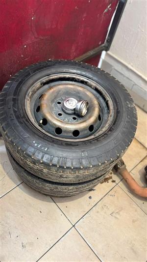 KIA 2500/2700 & HUUNDAI H100 spare parts available