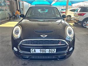 2015 MINI COOPER S 1.6 TURBO Transmission: Automatic  Mileage: 95000km Fueltype: Petrol  Black