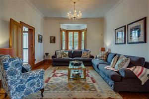 House For Sale in Richmond Hill