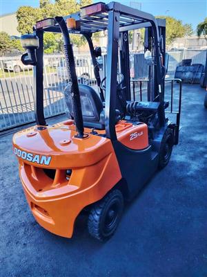 Forklift Doosan Plus 2.5T 2018 For Sale