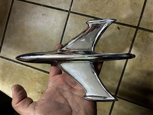 Ford 1953 Hood ornament airoplane