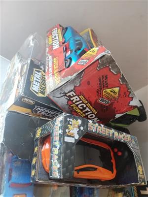 Toys for sale from R10 to R 200 new with only a damaged packaging or broken part