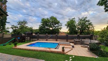 Stunning Corner Property with Two Garden Cottages