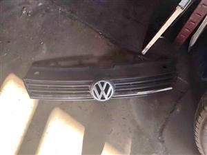 VW polo 6 grill and badge