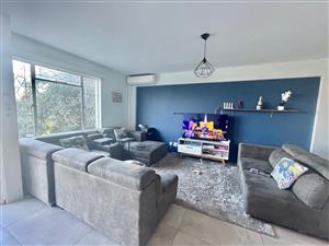 Duplex apartment for rent in Upper Glenwood