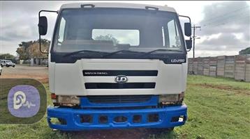 UD290 TRUCK