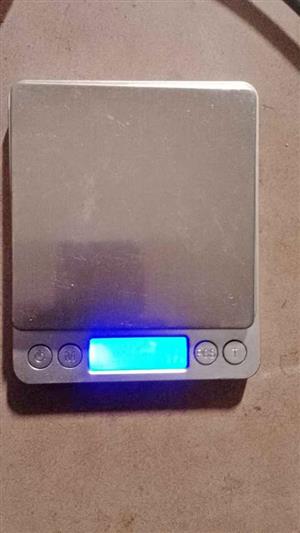 SECOND HAND JEWELLERY SCALE