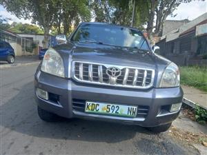 2007 Toyota Prado 4.0 V6 PETROL  Grey Automatic  4X4 7seaters Reverse camera and TV 