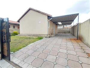 House For Sale in Witpoortjie