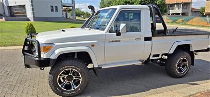2019 Land Cruiser V8 S/C