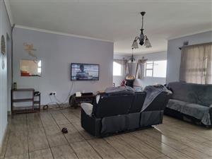 Modern comfort with income-generating unit