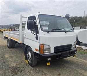 T878- 2008 HYUNDAI HD72 DROPSIDE BODY TRUCK