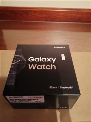 Samsung galaxy watch 42mm LTE Brand new long battery life