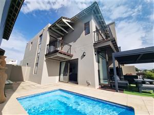 Charming 3-Bedroom Home with Breathtaking Views in The Islands, Hartbeespoort