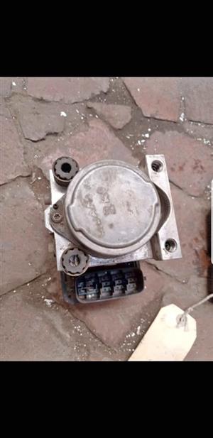 Toyota Quantum 2.5D 2KD abs pump