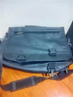 Laptop bag