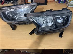 Ford Ranger T8 Headlight 
