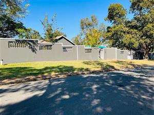 3 Bedroom House for rent in Fleurhof 