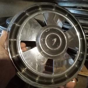 Datsun SSS, wheel cap