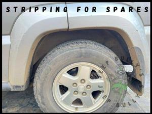 2005 Jeep Cherokee KJ Facelift 2.8 Fenders: Used