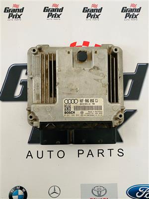 VW PASSAT 2.0 FSI ECU COMPUTER BOX 06F906056 CJ 0261S02044 MED9.5.10