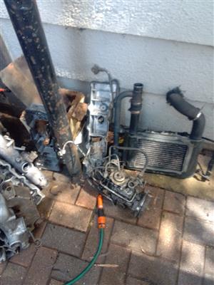 Colt rodeo 2.8 4m40 parts for sale ,gearbox 4x2 5speed,1cylinderhead complete,1 