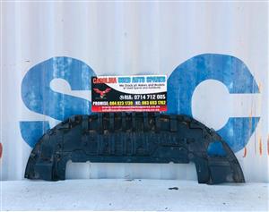 Renault Magane 4 front bumper splash cover (2015-2021)
