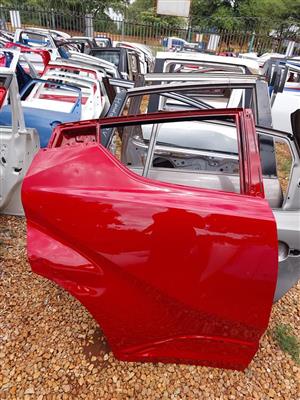 Toyota C-HR Door