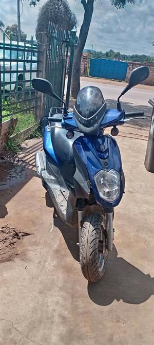 SYM orbit 125 start and go