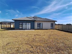 Cluster For Sale in Vanderbijlpark Central